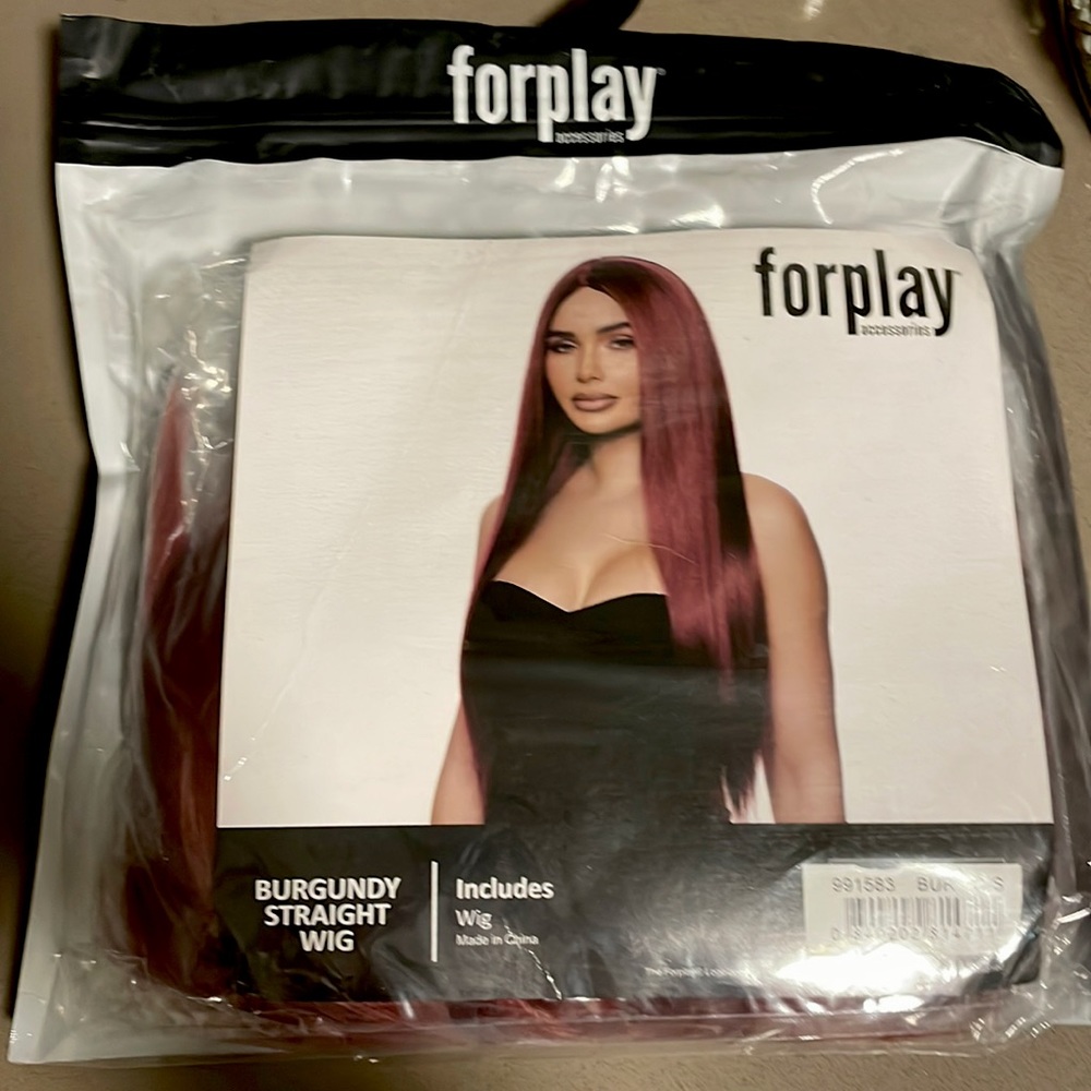 Brand new burgundy straight wig … never worn